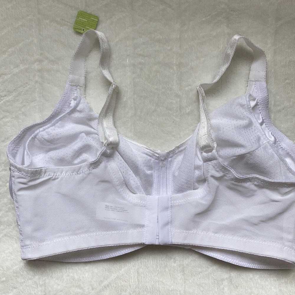 Amoena Rita Soft Cup Bra. - Picture 12 of 12